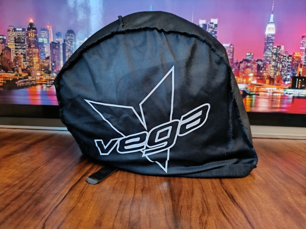 Мото шлем от бренда VEGA