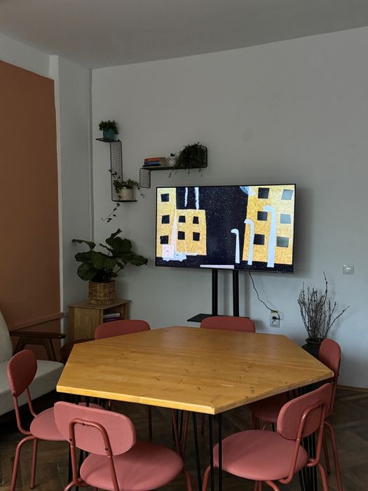 Spatiu de inchiriat workshop-uri, podcasturi