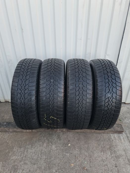 4 Anvelope de iarna*195/65R15*Dunlop*LICHIDARE STOC*75 Lei Buc*