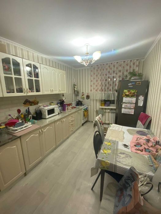 продам 1 к.кв Жилгородок