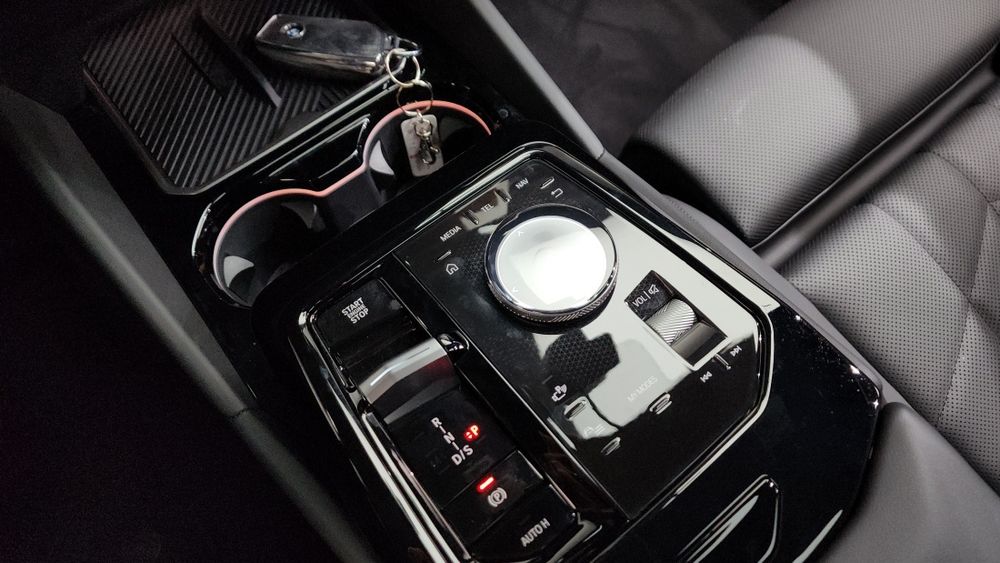 BMW 5-Series 520i M Sport (под ключ)