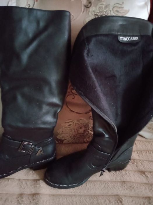 Продам зимние сапоги