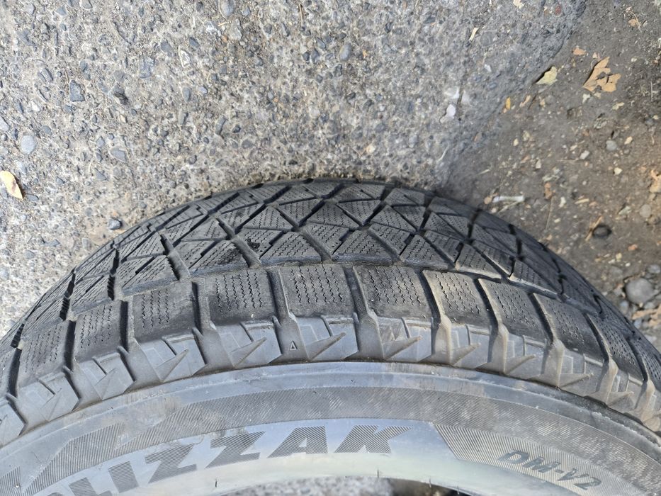 Шины зимние Bridgestone Blizzak