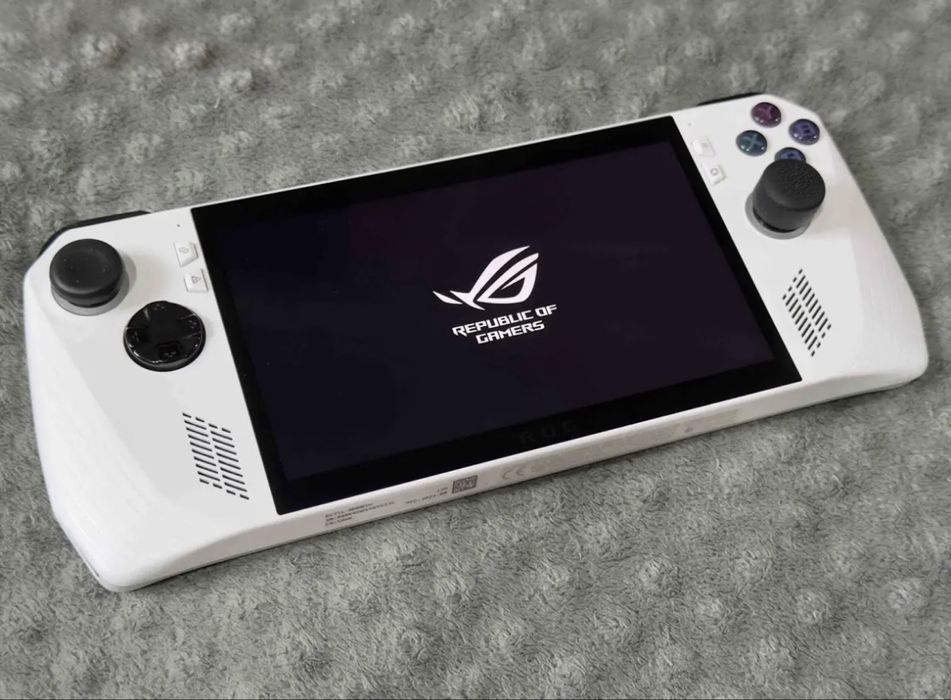 Asus ROG Ally Z1 Extreme