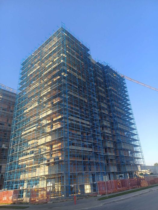 Inchiriere schela metalica