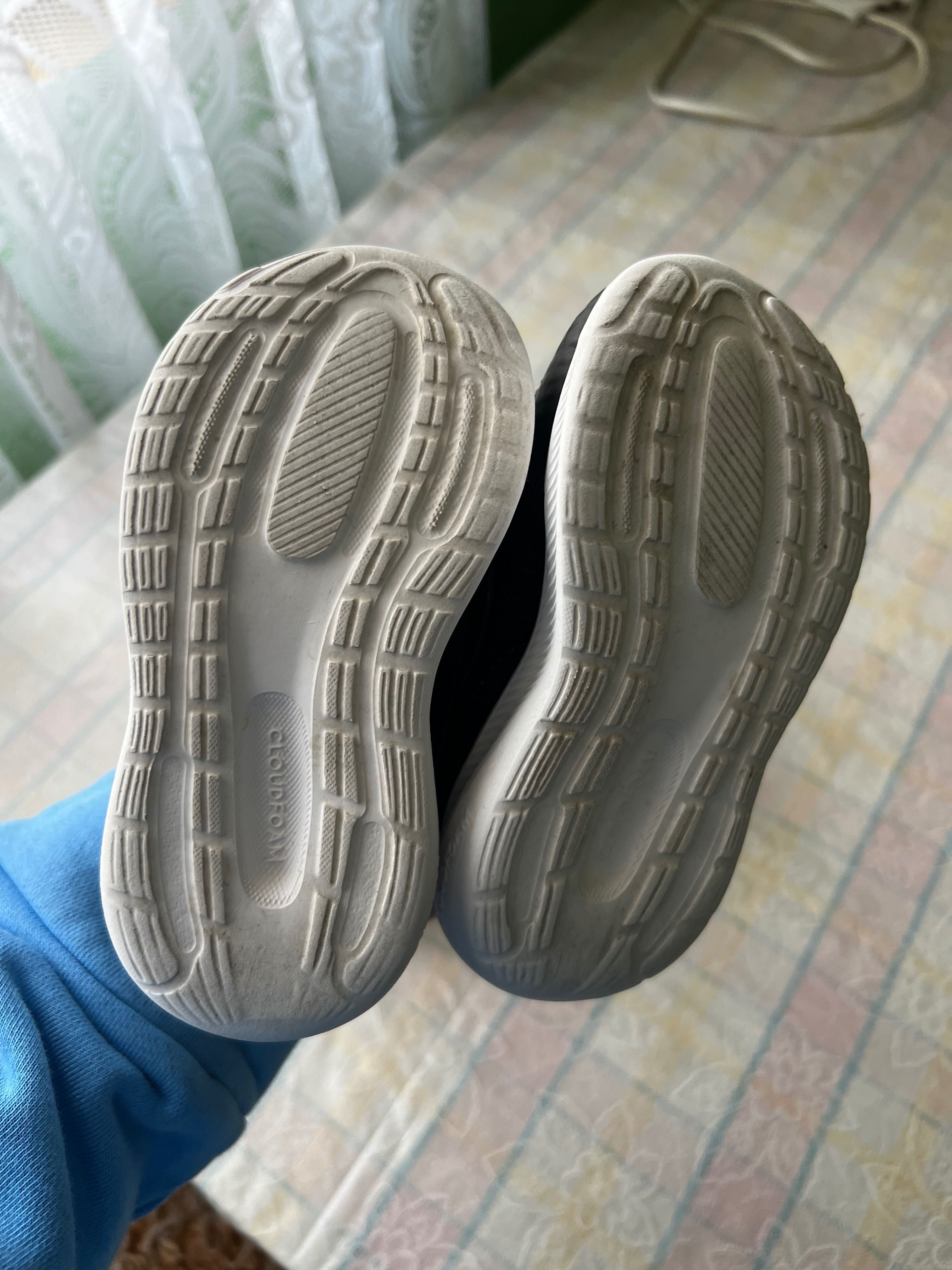 Детски маратонки adidas runfalcon