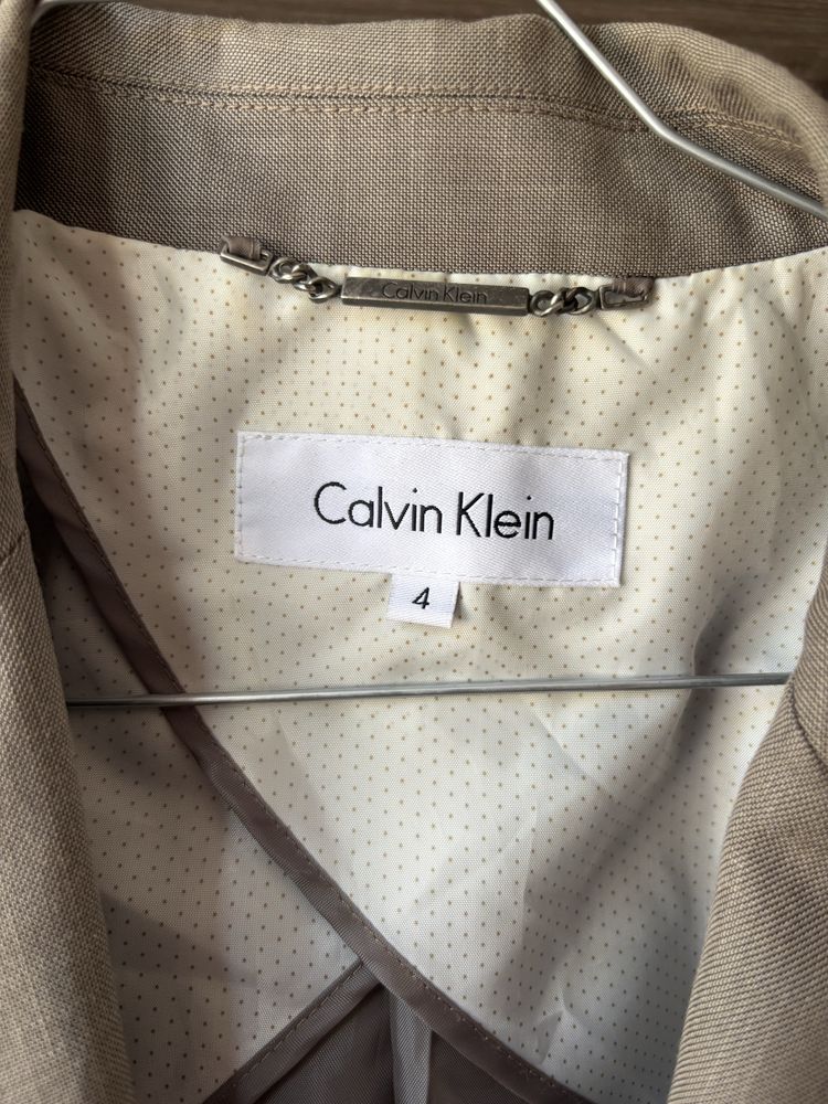 Дамако Сако Calvin Kline размер М