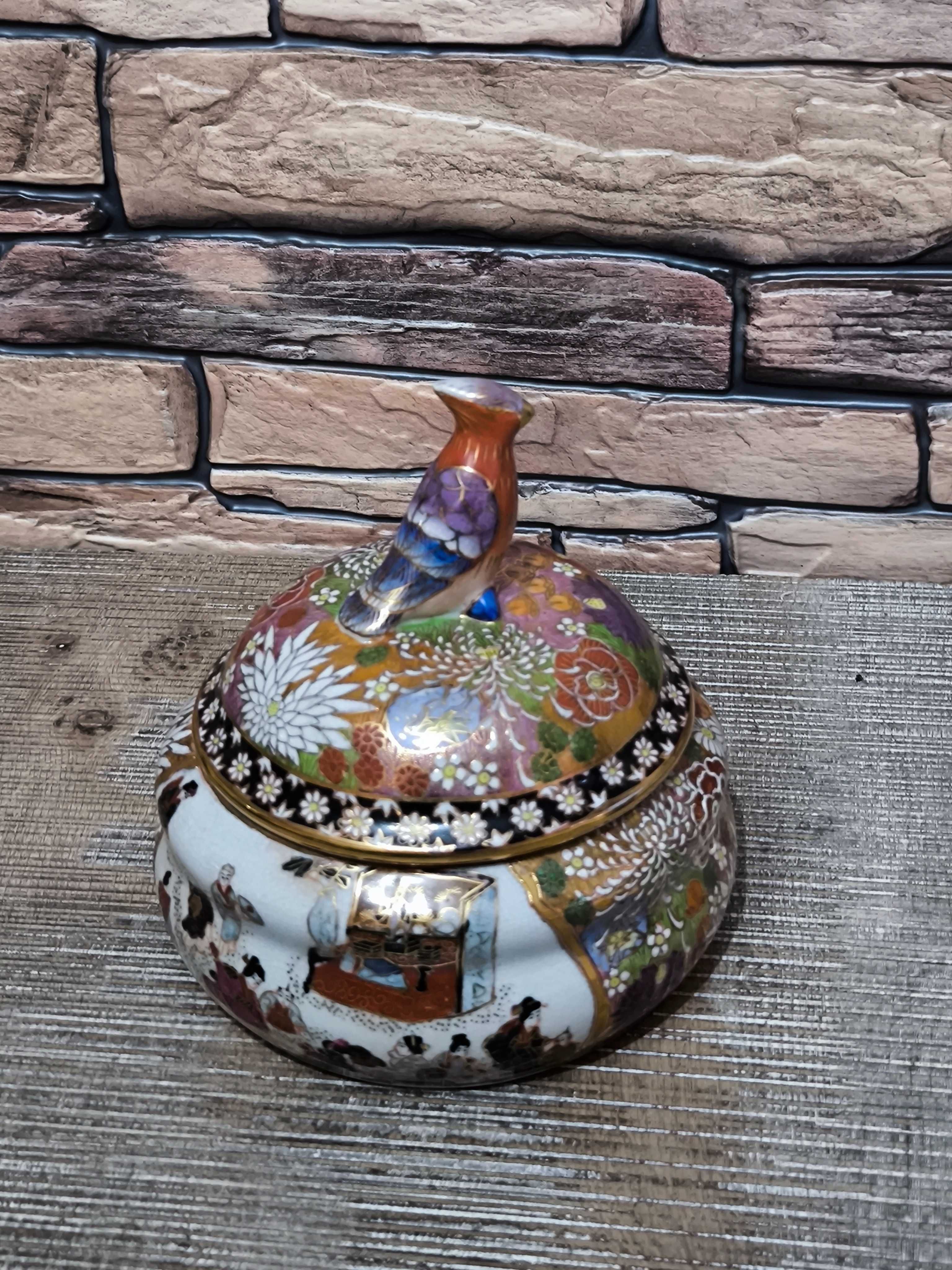 Порцеланова кутия Сацума