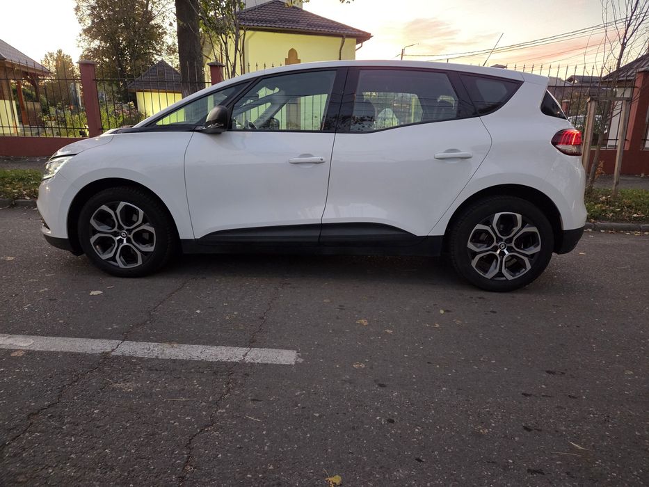 VÂND scenic 1.7DCI An fabricație 2019