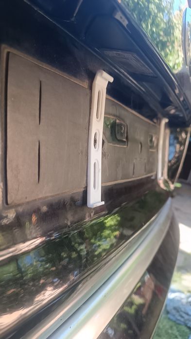 Suport subțire pentru număr – design modern și elegant!