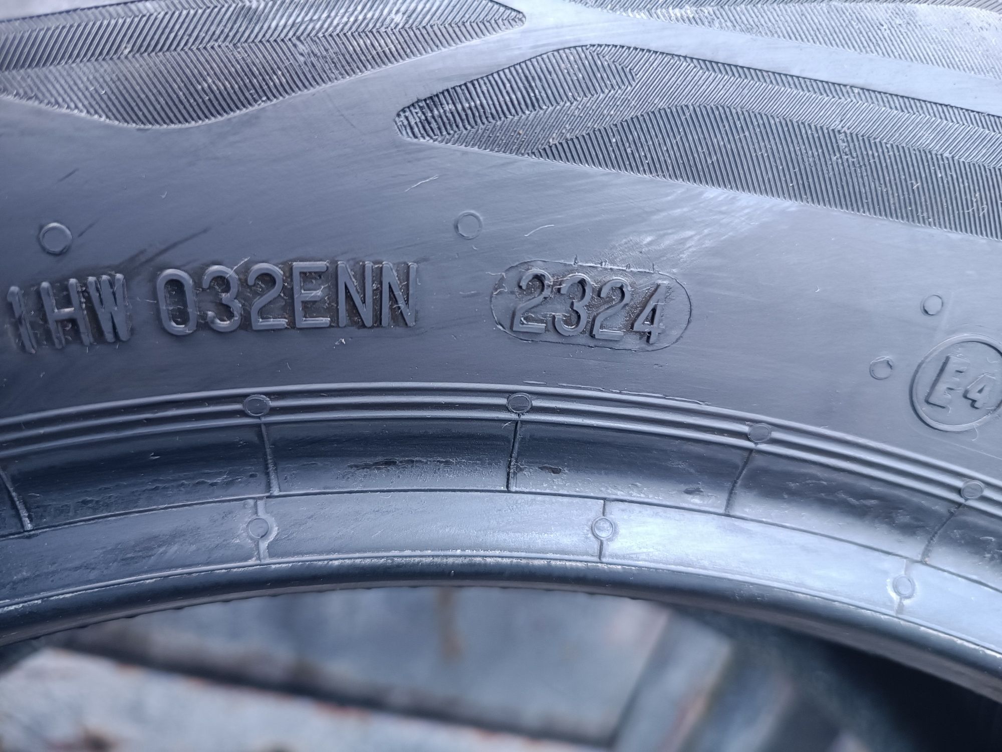 215/55/17 Continental Дот 2324