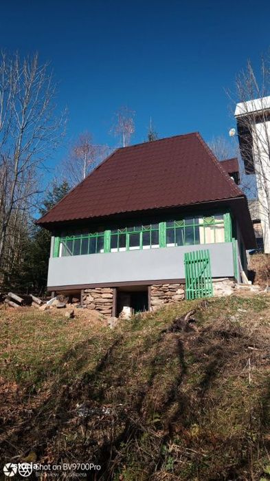 Cabana de vanzare la Muntele Baisorii