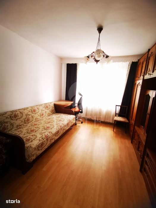 Apartament 4 camere în zona Kafland