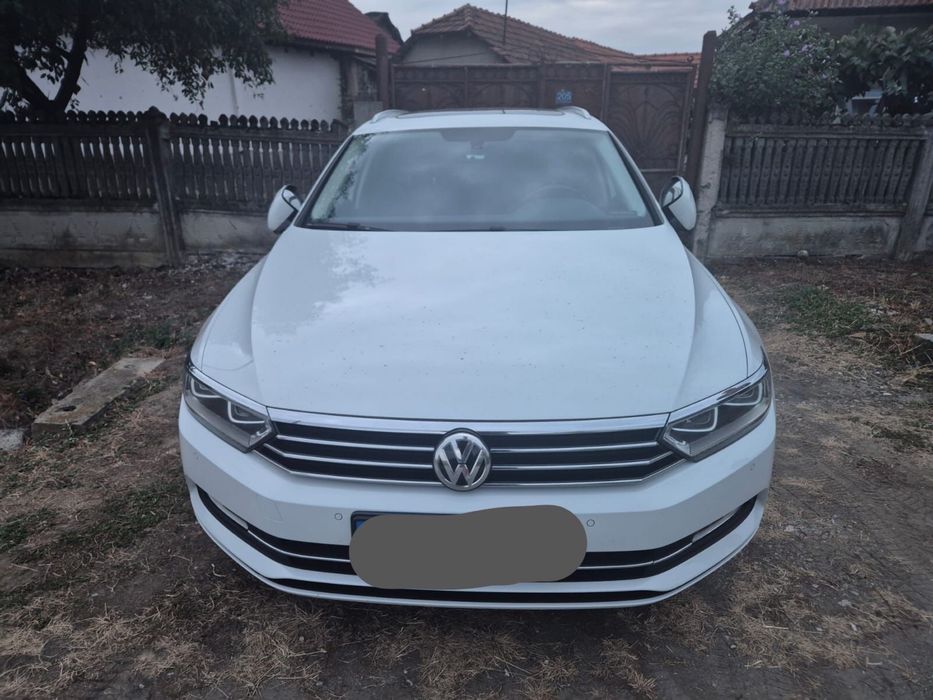 Volkswagen Passat 2017 DSG fara Ad Blue 2.0 Diesel