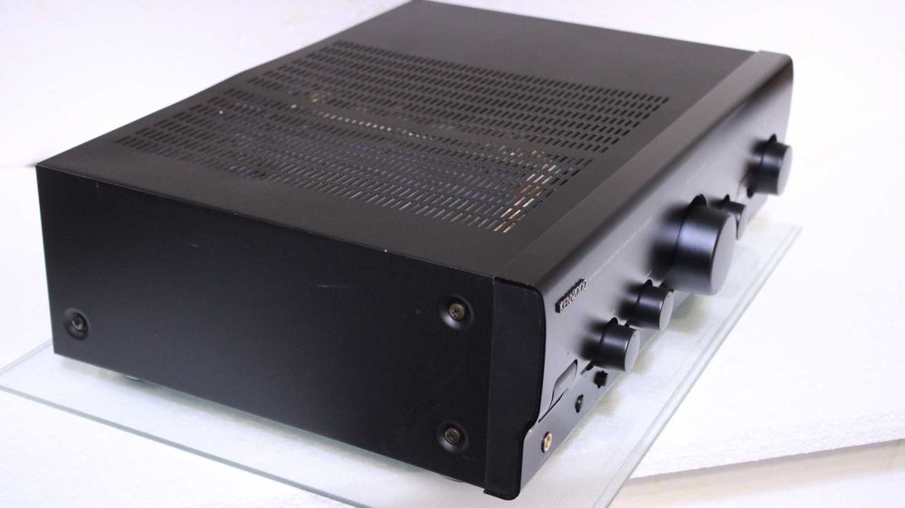 Statie/Amplificator Kenwood 2x45W(KA-2050R).