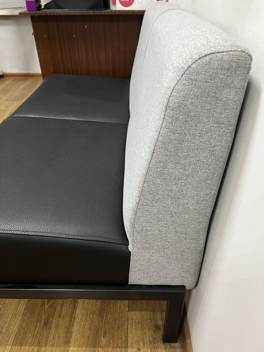 Продается диван для офиса