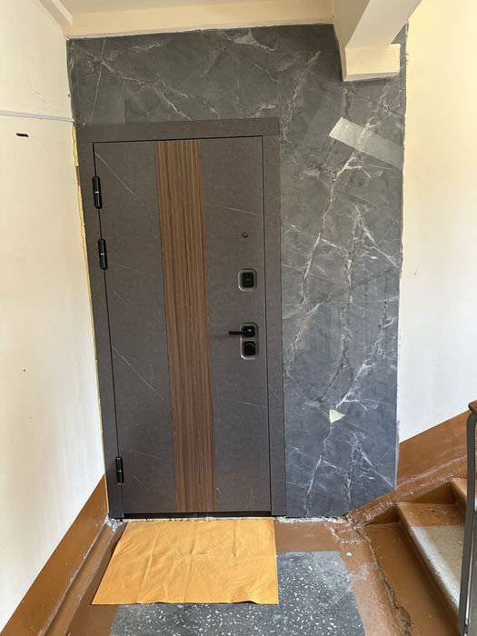 Срочно сотилади квартира янги ремонт люкс