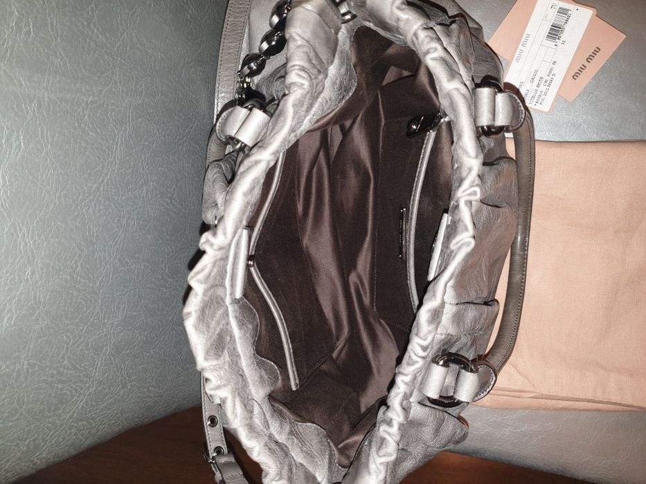 Оригинална чанта от естествена кожа Miu Miu by Prada