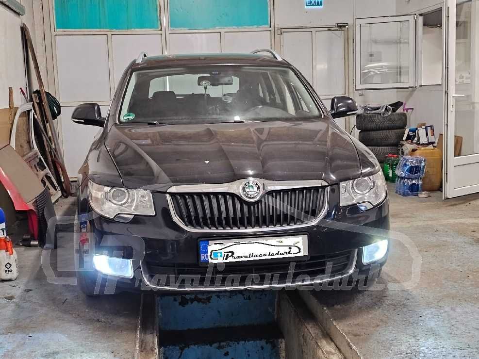 Becuri led leduri pentru lumini de zi Skoda Superb 2