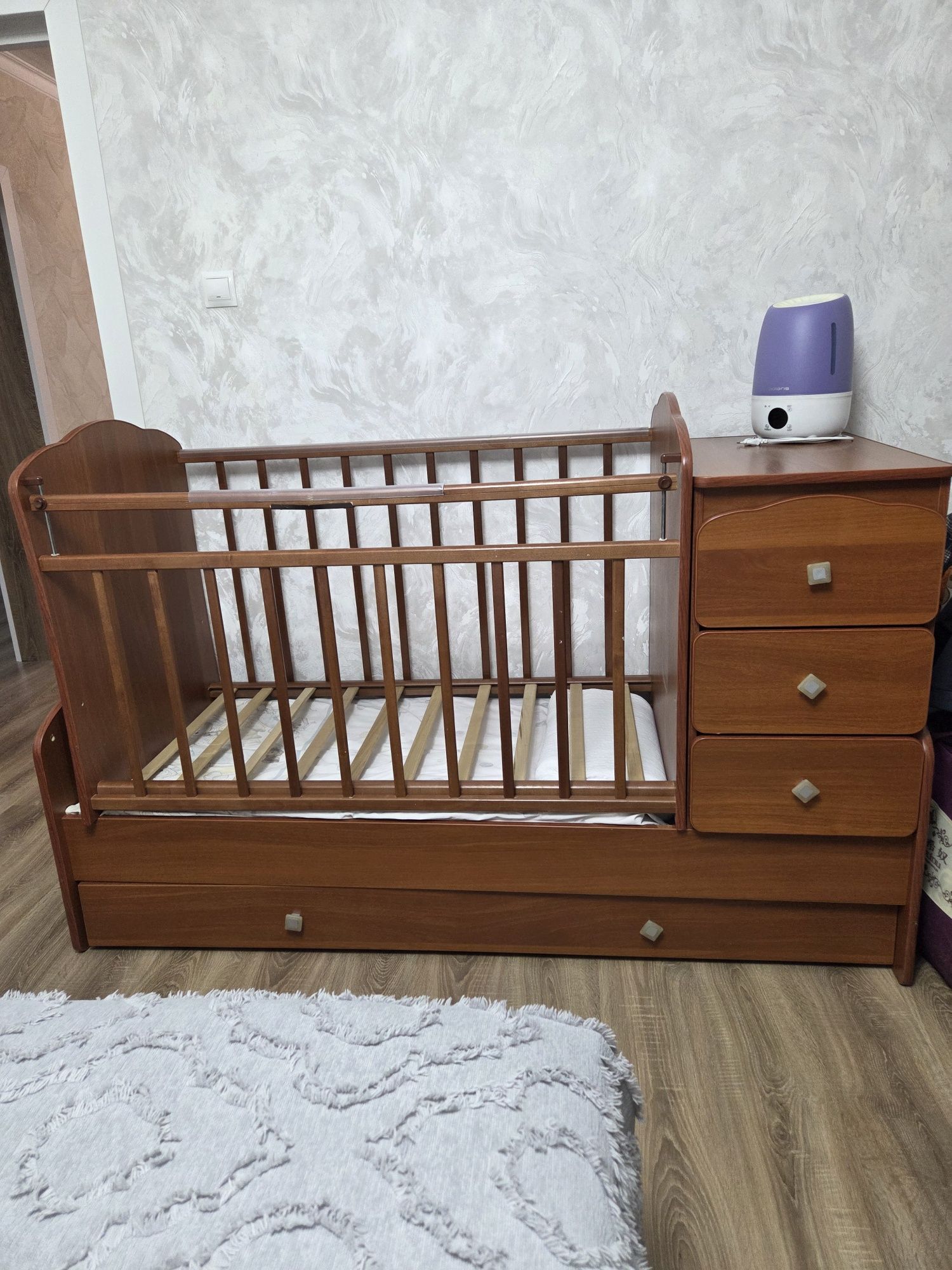 Продам манеж- кровать