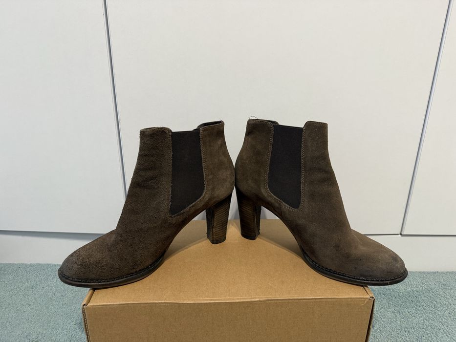 Botine maro, piele intoarsa naturala, 39