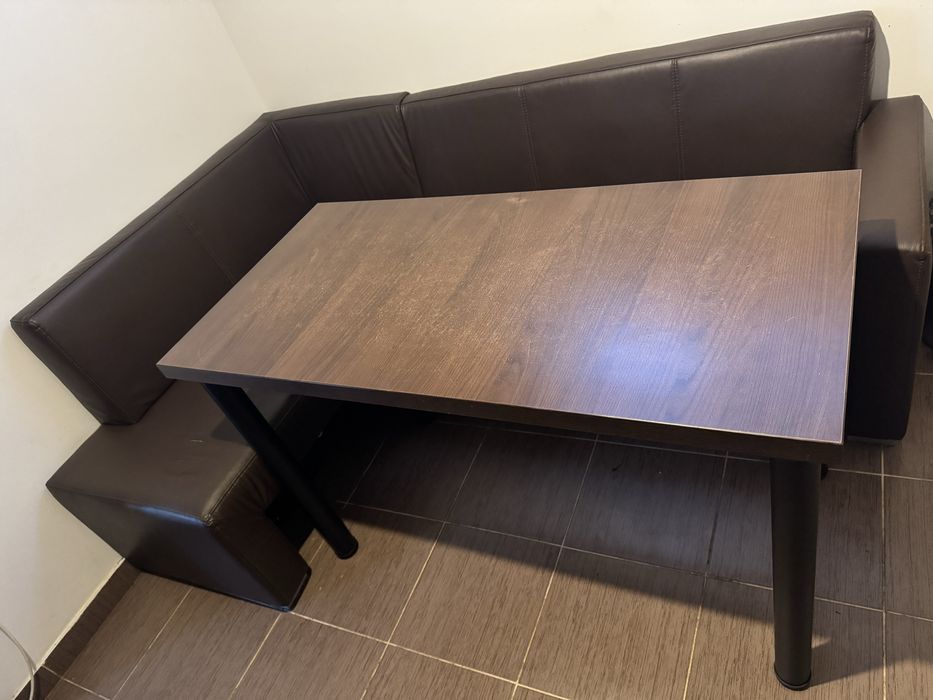 Masa bucatarie si coltar