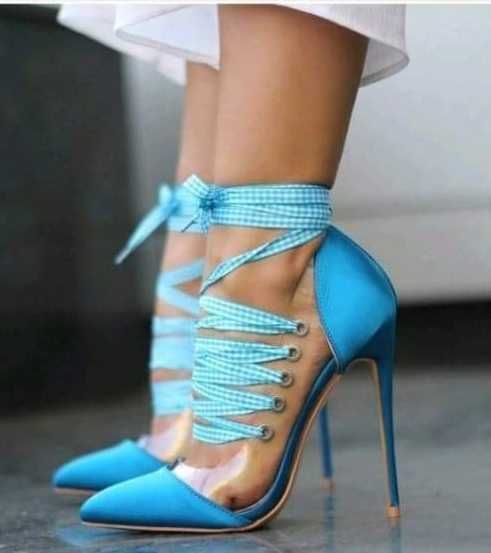 Pantofi albaştri satinați