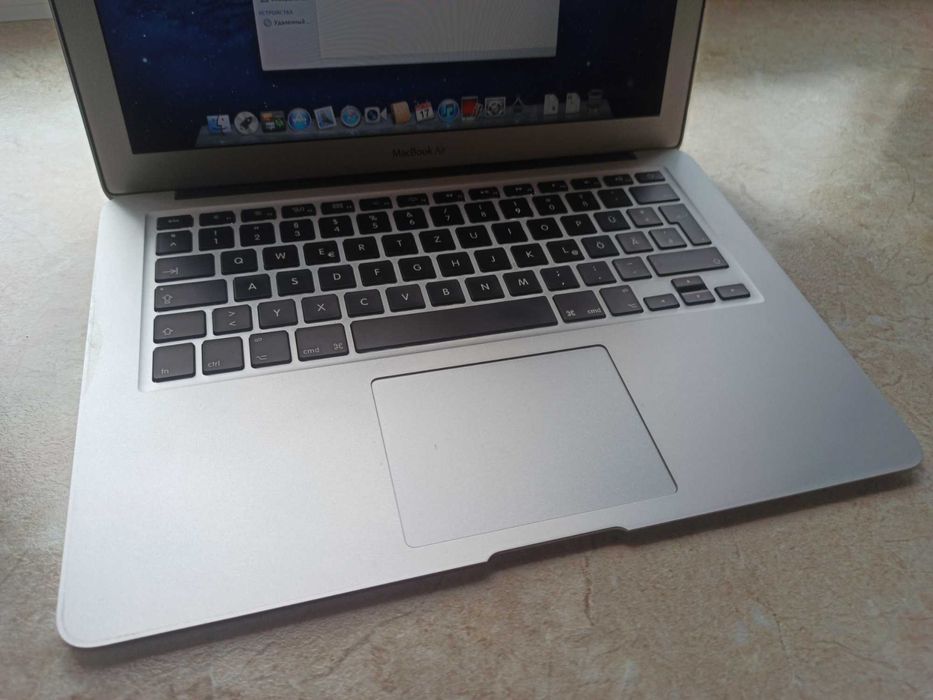 Apple MacBook Air 13 / intel Core i5