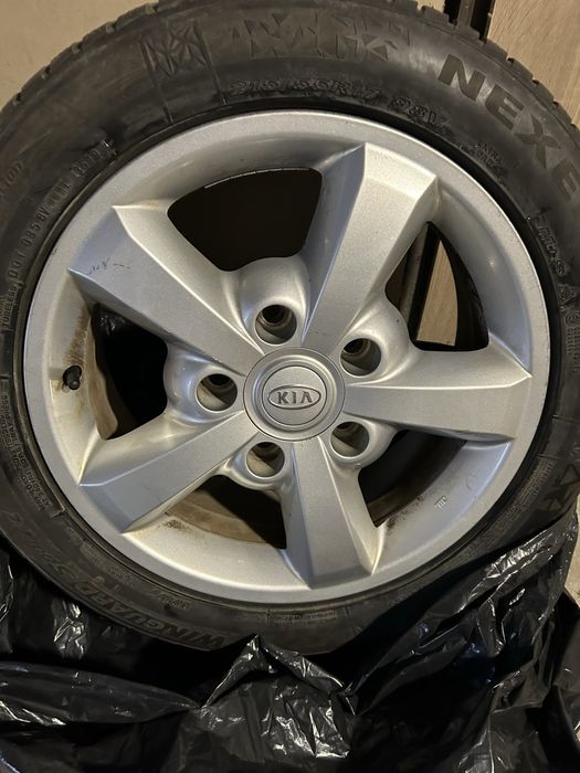 Roti iarna pe 17 kia / hyundai anvelope 215/55/17