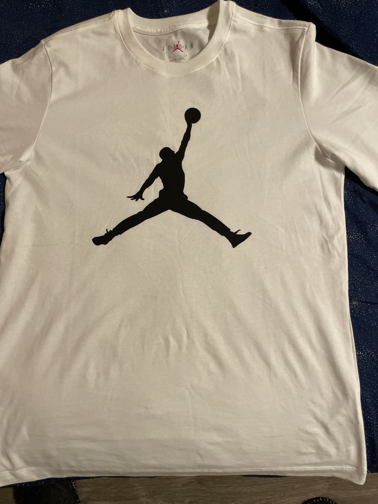 Маркова тениска на jordan