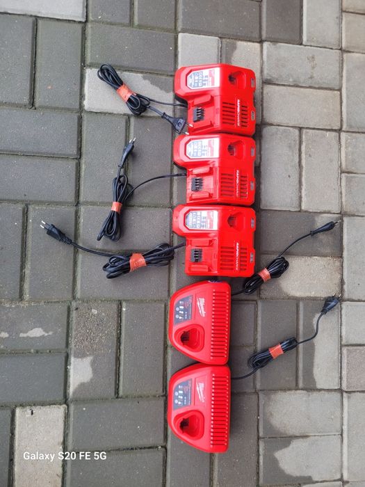 Încărcătoare Milwaukee