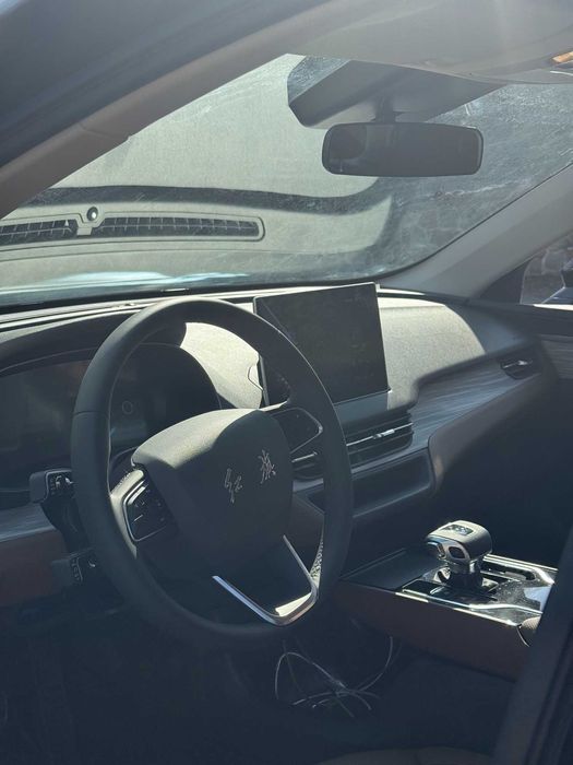 Аренда авто под такси. Без депозитов! Hongqi E-QM5