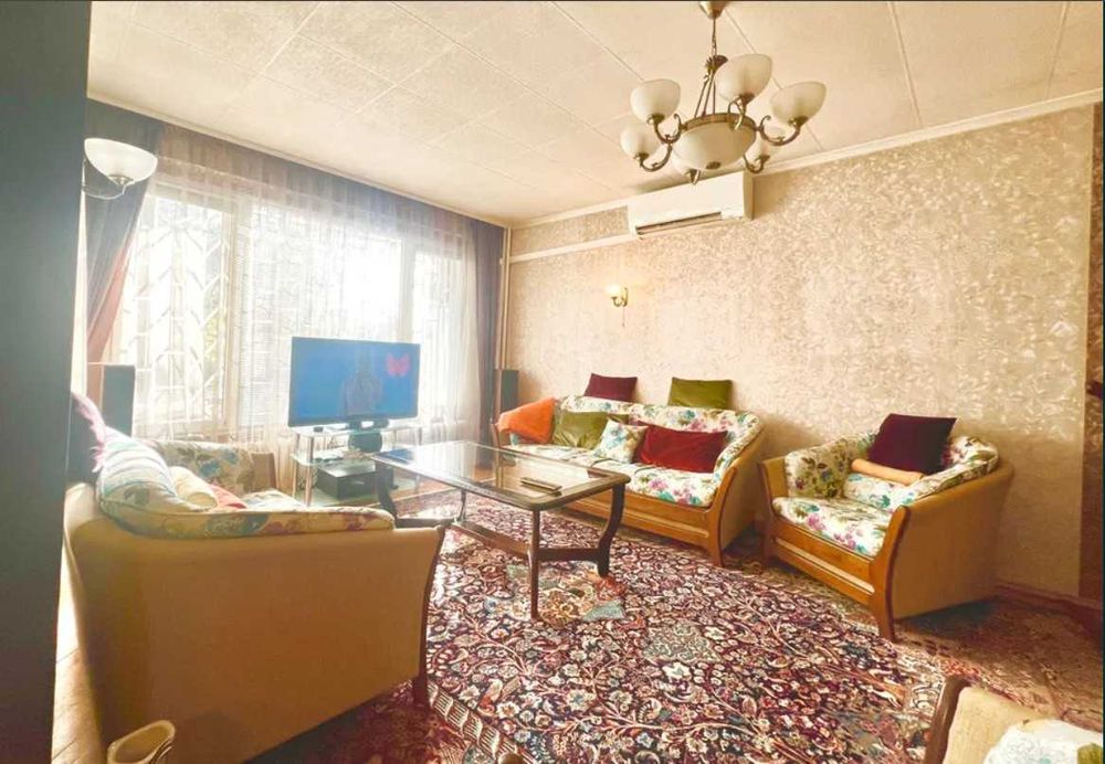 Продава се Тристаен апартамент в София, Света Троица - 88 кв.м за 2353 €/кв.м - Снимка #7