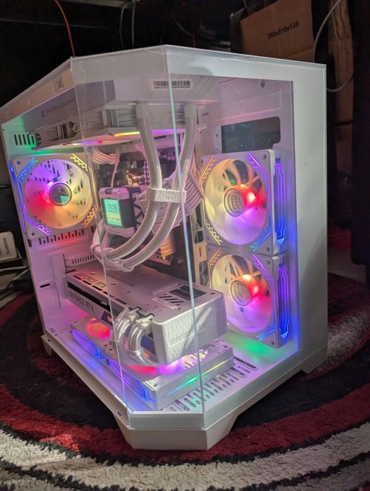 Okazie ‼️ PC Gaming White Box cu AIO RTX 3080 !