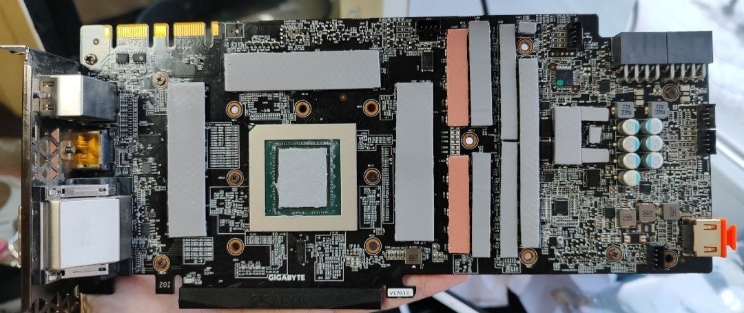 Видеокарта GTX 1080 TI