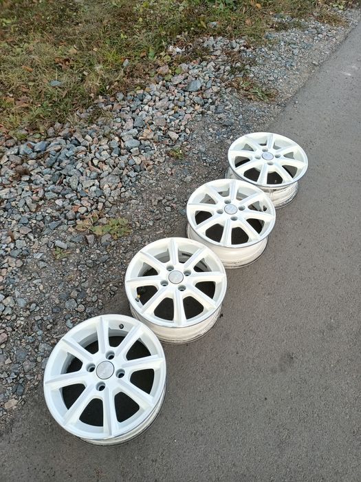 Диски r14 4*98 В отличном состоянии