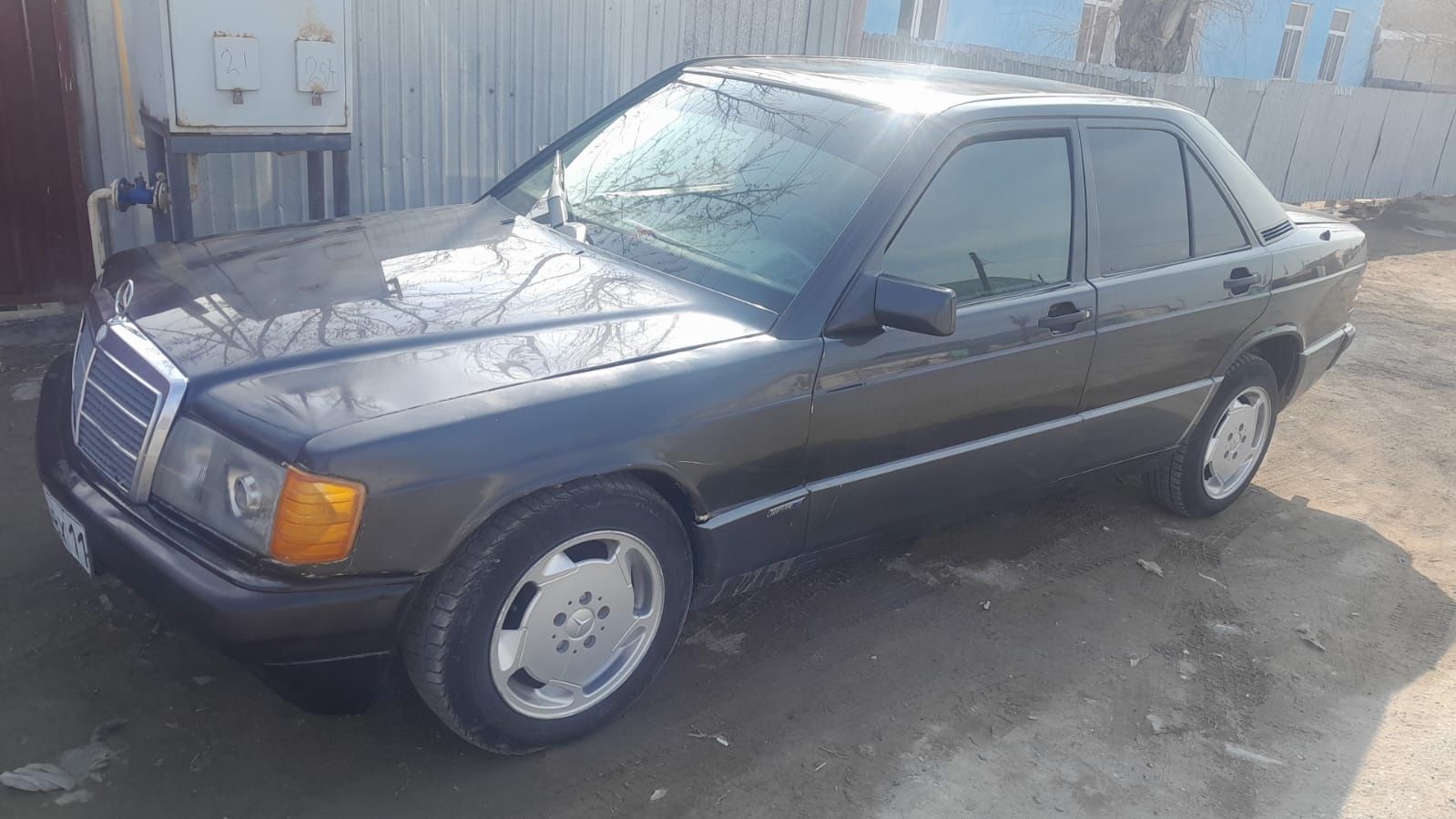 Mercedes w201 190E