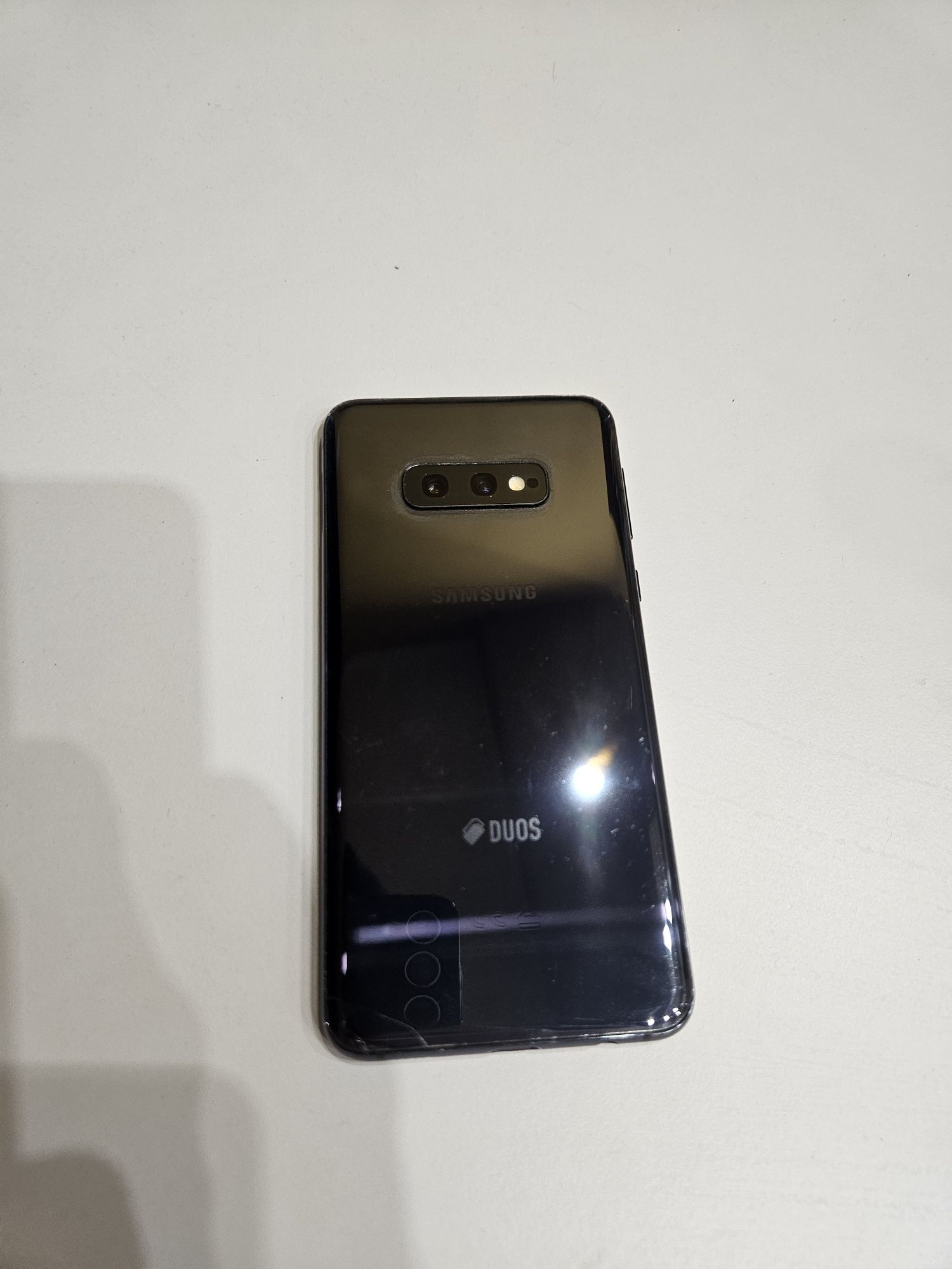 Samsung galaxy s10e duo 128гб