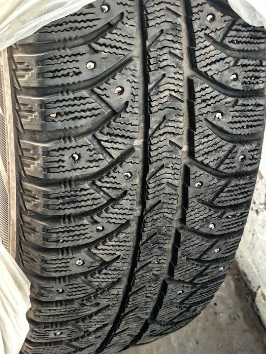 Продам шины 225/65/17