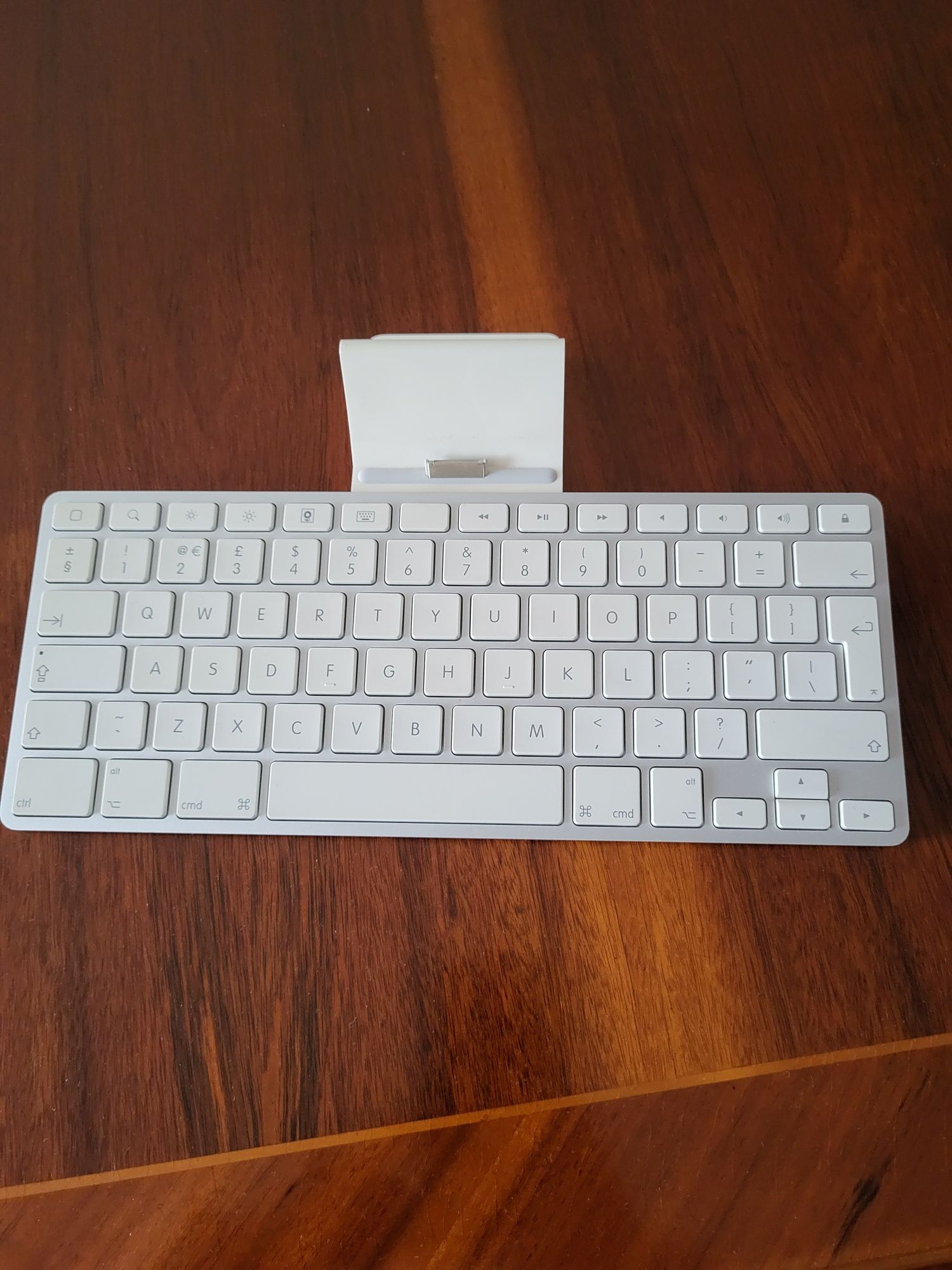 Tastatura Apple pentru tableta