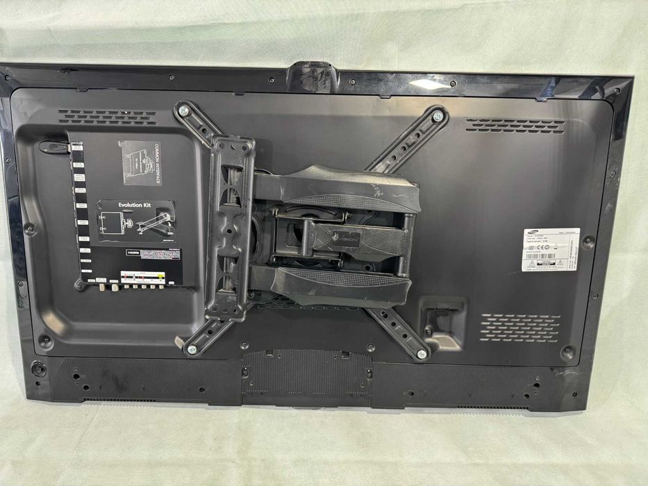 Телевизор - Samsung UE46ES8000 / 46 inch/ smart