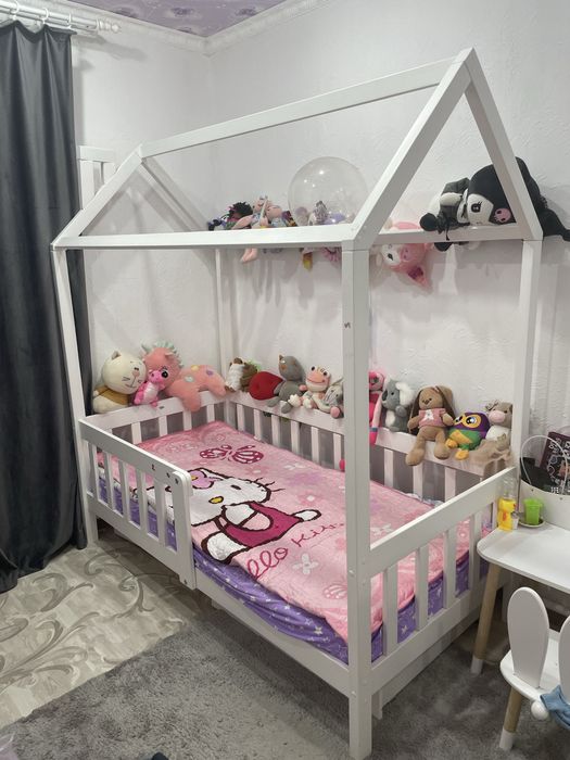 Детская кровать  Домик, 90х180 см, белый