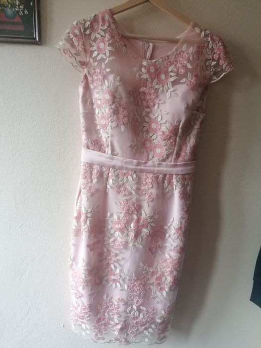 Rochie de ocazie roz cu broderie