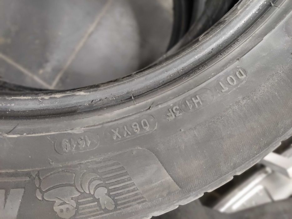 Продавам летни гуми Мишелин 215/55/17 Дот2021
