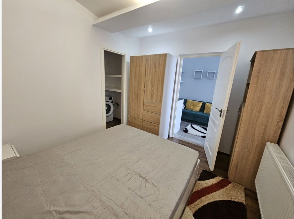 Închiriez apartament 1/2camere!!!