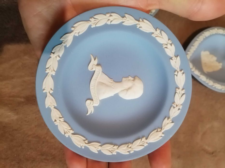 Vand  produse Wedgwood jasperware made in England