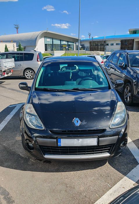 Vand Renault Clio 3, benzina 1.2, 101CP, 2009