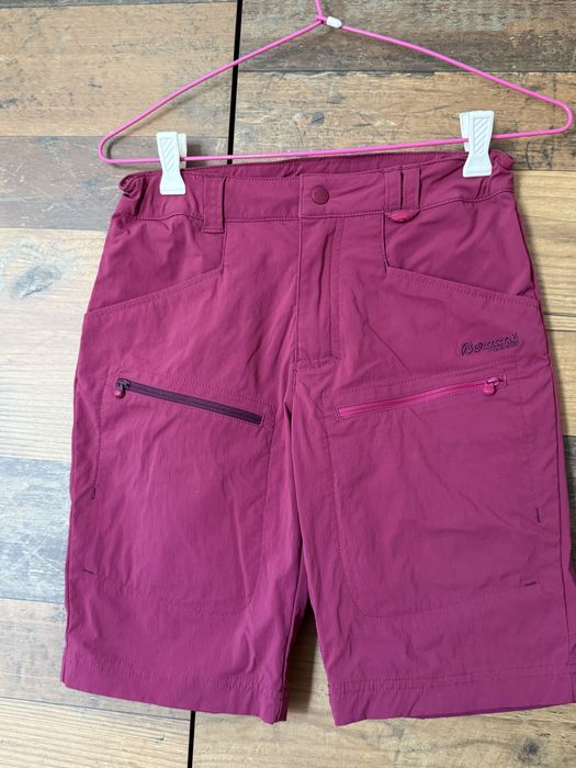 Детси къс панталон Bergans  Light Softshell Shorts