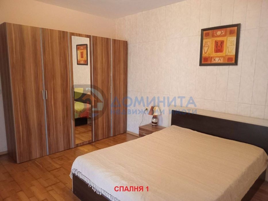 Обзаведен тристаен, първа линия плаж, гр. Китен