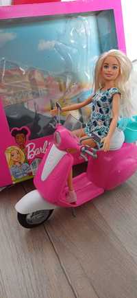 Vand păpușă Barbie pe motocicleta